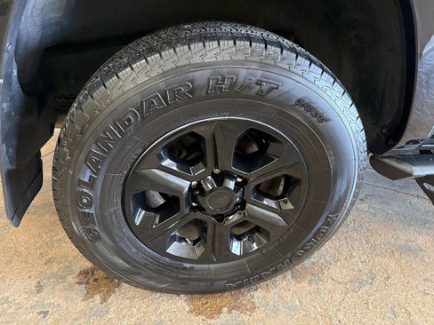 Used 2023 Toyota 4Runner SR5 image 12