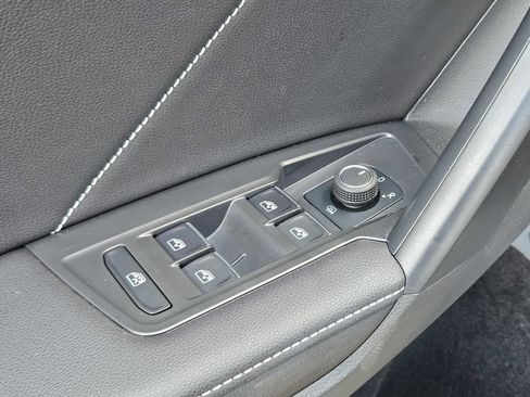 Used 2024 Volkswagen Tiguan SE R-Line w/ MDO Package, Three-Row FWD image 14