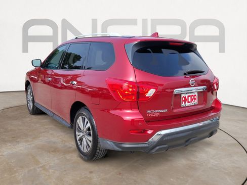 Used 2019 Nissan Pathfinder SV FWD image 11