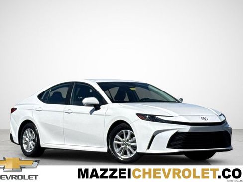 Used 2025 Toyota Camry LE FWD image 1