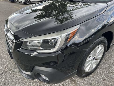 Used 2019 Subaru Outback 2.5i Premium AWD/4WD image 7