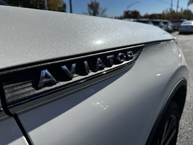 Certified 2025 Lincoln Aviator Reserve w/ Equipment Group 201A AWD/4WD image 48