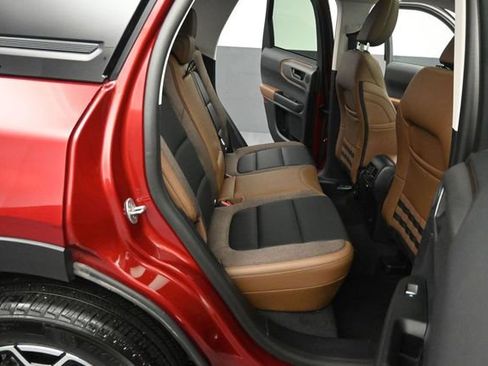 Certified 2025 Ford Bronco Sport Outer Banks w/ Outer Banks Tech Package+ AWD/4WD image 26