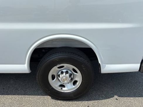 Used 2025 Chevrolet Express 2500 w/ Driver Convenience Package RWD image 41