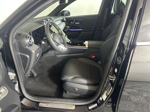 Certified 2026 Mercedes-Benz GLC 300 4MATIC image 9