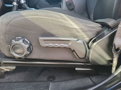 Used 2020 Jeep Gladiator Sport w/ Quick Order Package 24S image 17