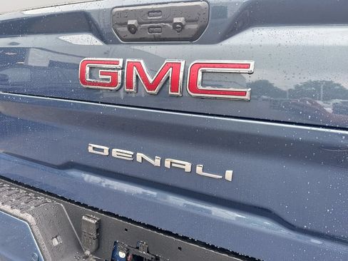 New 2026 GMC Sierra 2500 Denali w/ Denali Reserve Package AWD/4WD image 28