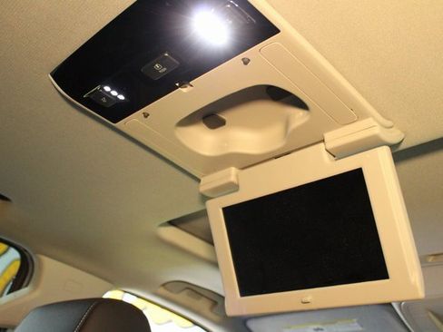 Used 2019 Chevrolet Tahoe Premier image 16