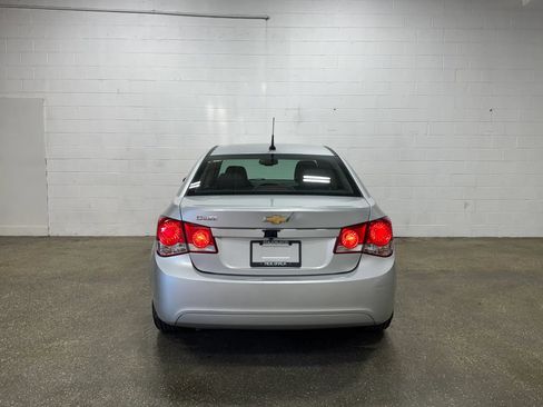 Used 2013 Chevrolet Cruze LT FWD image 4