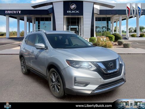 Used 2018 Nissan Rogue SL w/ Premium Package FWD image 1