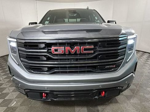 Used 2024 GMC Sierra 1500 AT4 w/ Technology Package AWD/4WD image 7