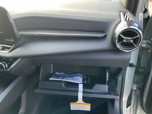 New 2026 Chevrolet Equinox LT image 31