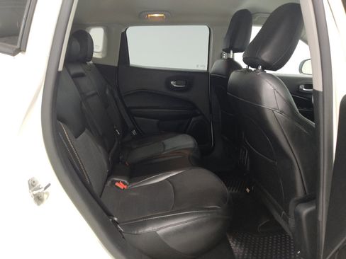 Used 2019 Jeep Compass Latitude w/ Popular Equipment Group AWD/4WD image 19