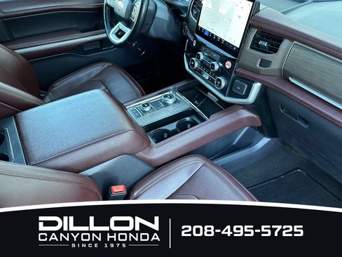 Used 2024 Ford Expedition Max Limited AWD/4WD image 17