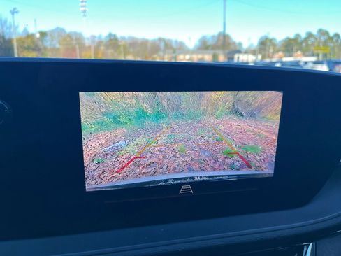 Used 2025 Buick Envista Sport Touring image 17