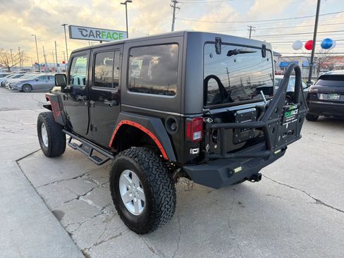Used 2018 Jeep Wrangler Unlimited Sport S image 9