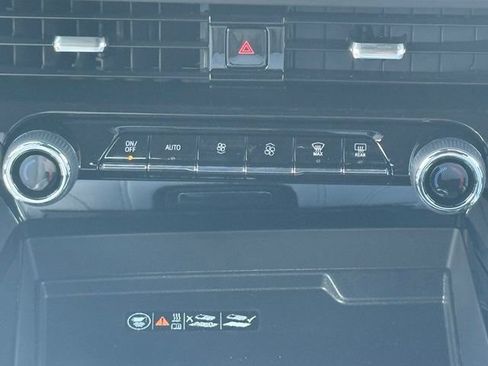 New 2026 Chevrolet Suburban Premier AWD/4WD image 16