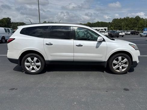 Used 2016 Chevrolet Traverse LT w/ Traveler's Package FWD image 6