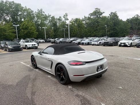 Used 2018 Porsche 718 Boxster S RWD image 3