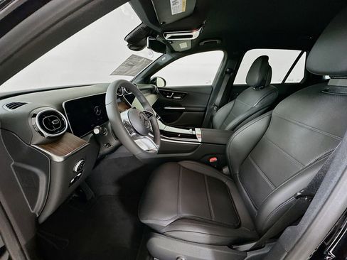 New 2026 Mercedes-Benz GLC 300 image 21