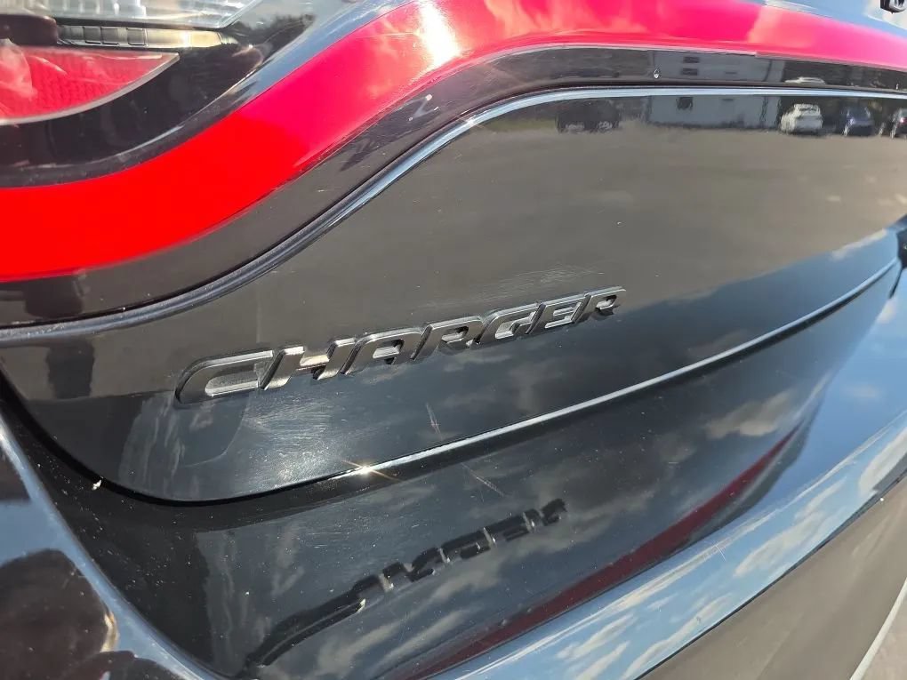 Used 2021 Dodge Charger R/T w/ Plus Group RWD image 11
