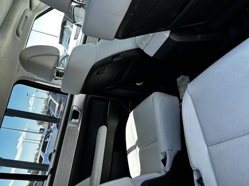 Used 2024 Hyundai Santa Fe Calligraphy AWD/4WD image 11