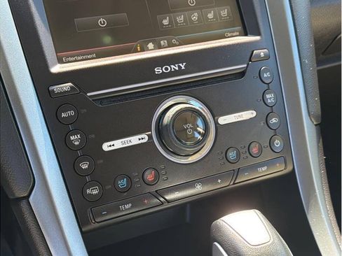 Used 2016 Ford Fusion Titanium FWD image 13