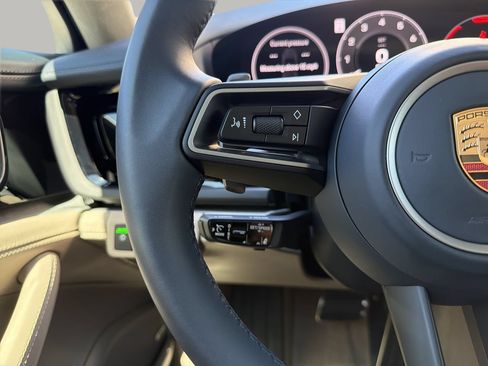 Used 2026 Porsche Panamera 4 E-Hybrid AWD/4WD image 29
