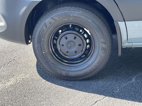 New 2025 Mercedes-Benz Sprinter 2500 image 20