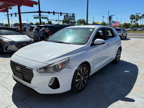 Used 2019 Hyundai Elantra GT image 2