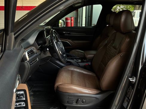 Used 2021 Kia Telluride SX w/ SX Prestige Package image 10