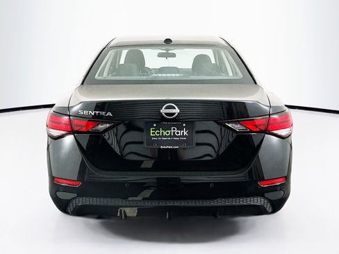 Used 2025 Nissan Sentra SV image 7