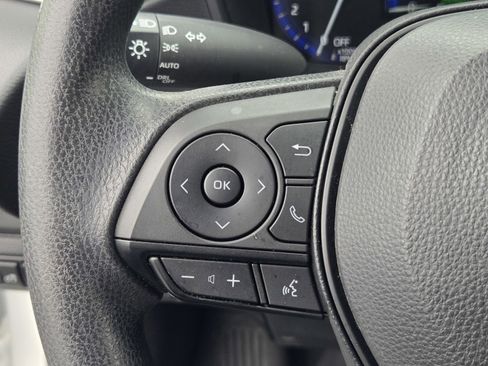 Used 2022 Toyota Corolla LE image 25