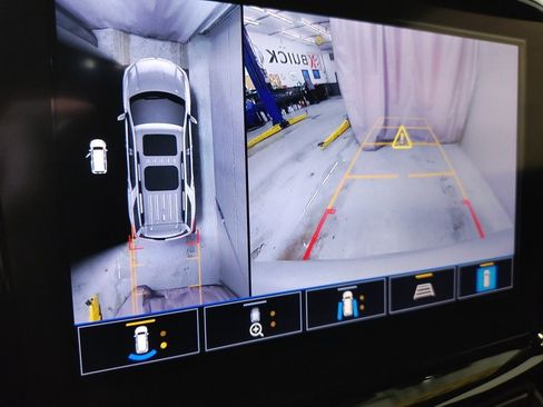 Certified 2022 Chevrolet Traverse Premier image 32