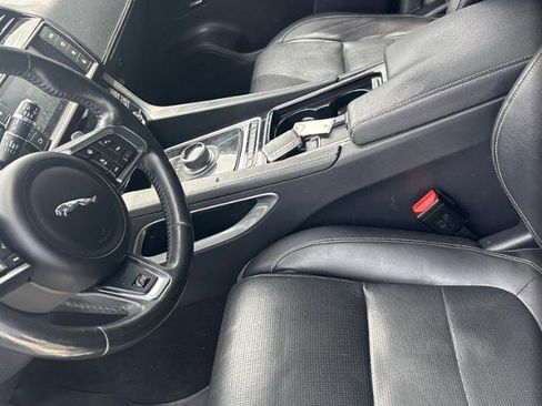 Used 2018 Jaguar F-PACE S AWD/4WD image 4