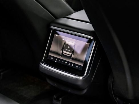 Used 2022 Tesla Model S Base image 41