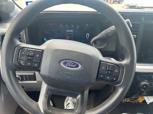 Used 2024 Ford F250 XLT w/ Black Appearance Package AWD/4WD image 19
