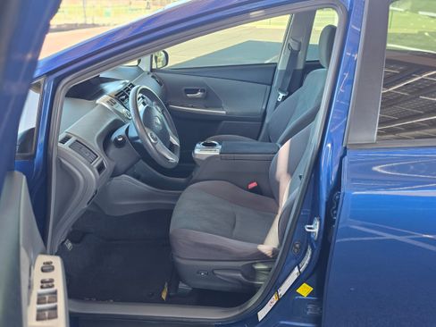 Used 2014 Toyota Prius V Two FWD image 12