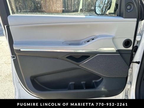 New 2026 Lincoln Navigator Reserve w/ Jet Appearance Package AWD/4WD image 10