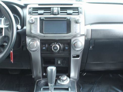 Used 2015 Toyota 4Runner SR5 Premium image 13