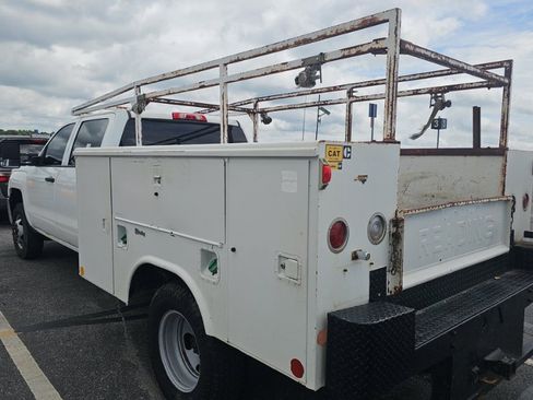 Used 2019 Chevrolet Silverado 3500 W/T w/ WT Convenience Package RWD image 2