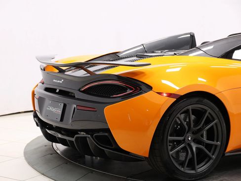 Used 2019 McLaren 570S Spider RWD image 75