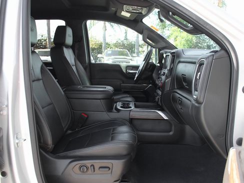 Used 2022 Chevrolet Silverado 2500 High Country image 43