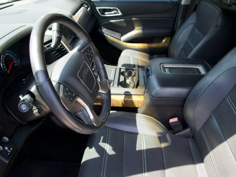 Used 2017 GMC Yukon Denali w/ Open Road Package RWD image 21
