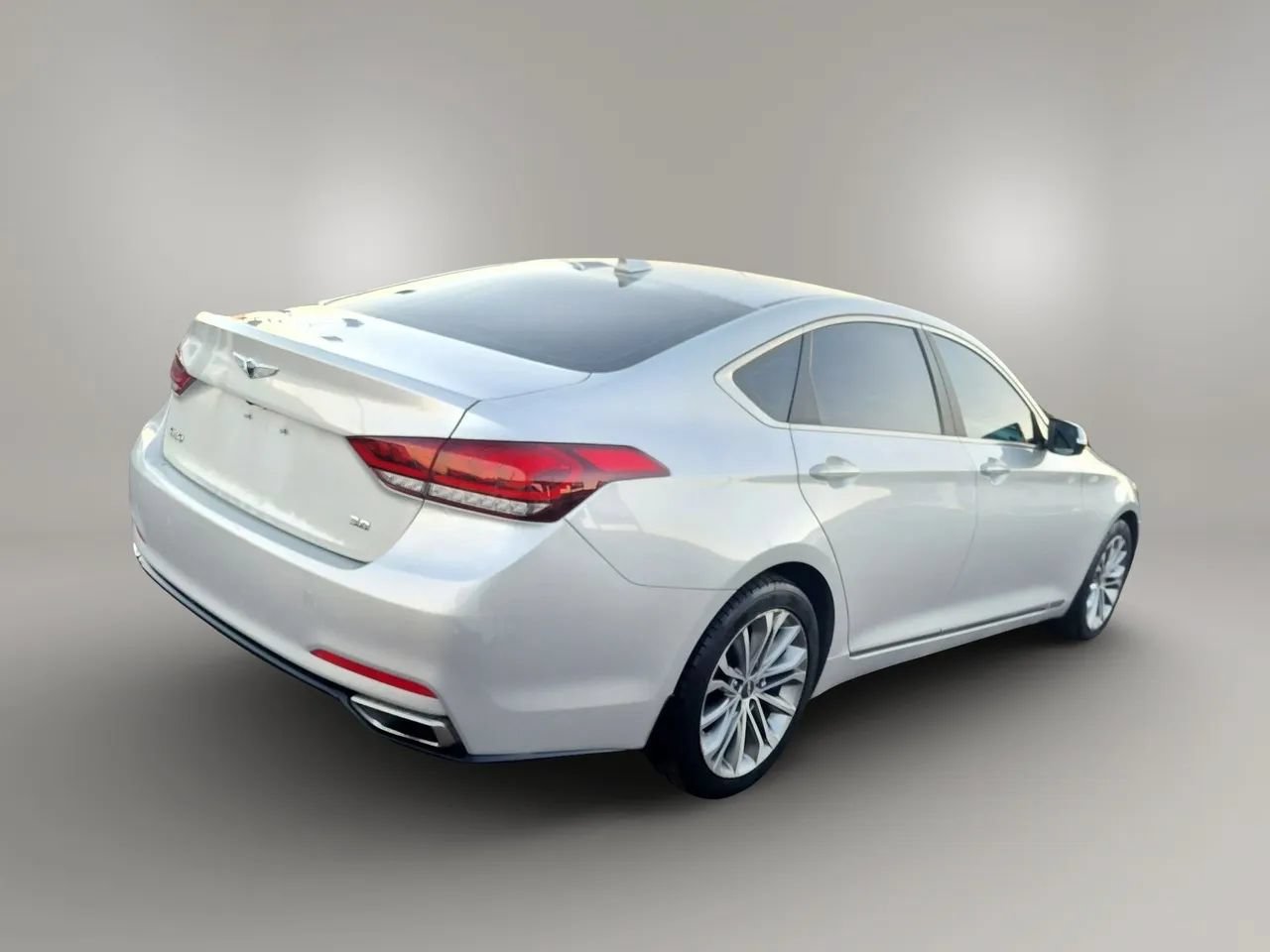 Used 2017 Genesis G80 3.8 RWD image 6