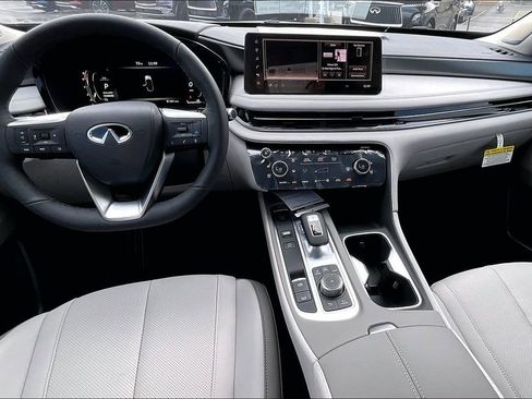 New 2026 INFINITI QX60 Luxe image 8