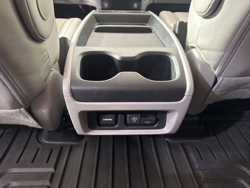 Used 2020 Honda Odyssey Elite image 23