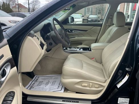Used 2016 INFINITI Q70 3.7 w/ Technology Package AWD/4WD image 11