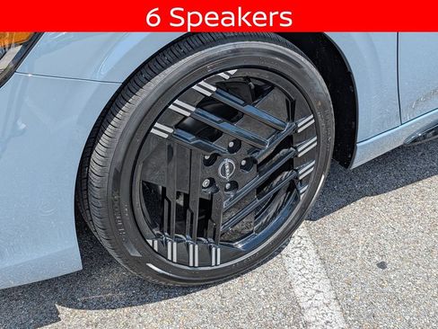 Certified 2026 Nissan Sentra SR w/ Floor Mat Package FWD image 11