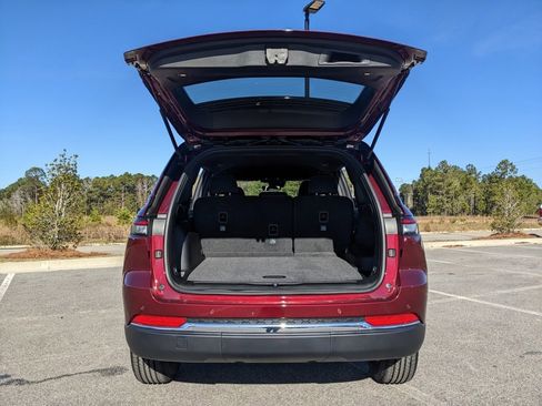 New 2025 Jeep Grand Cherokee Laredo image 38